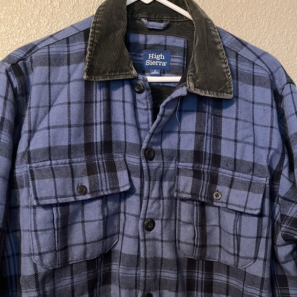 High Sierra , men’s quilted flannel with corduroy collar - Picture 2 of 5